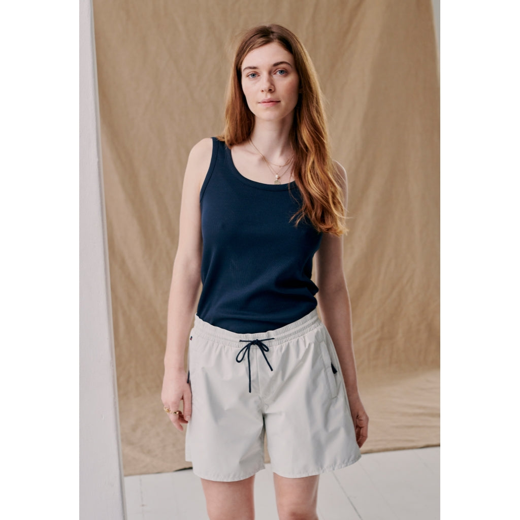 Redgreen Women Marianne Tech Shorts Pants and Shorts Ecru